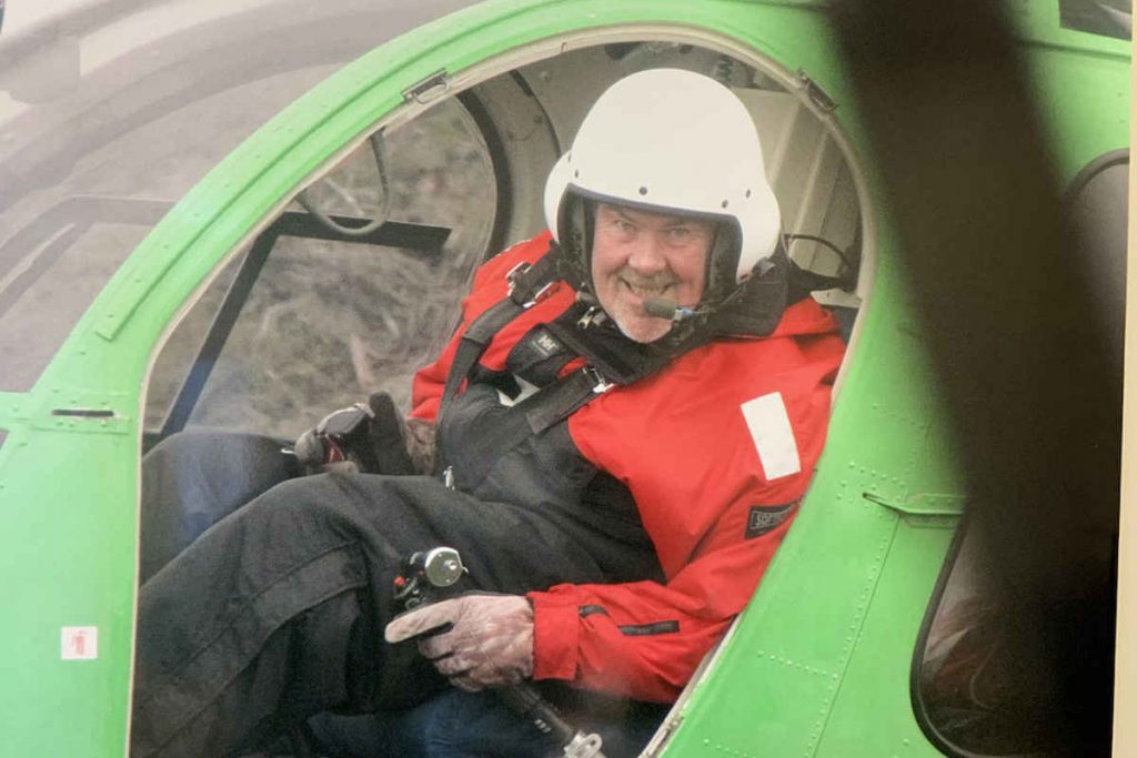 Vancouver Island pilot receives coveted helicopter award - Wings